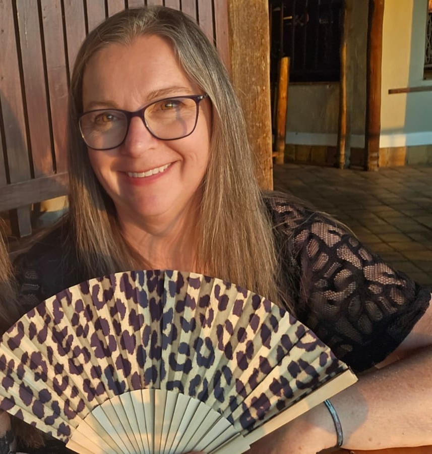 gisela vic falls portrait 08.26 1